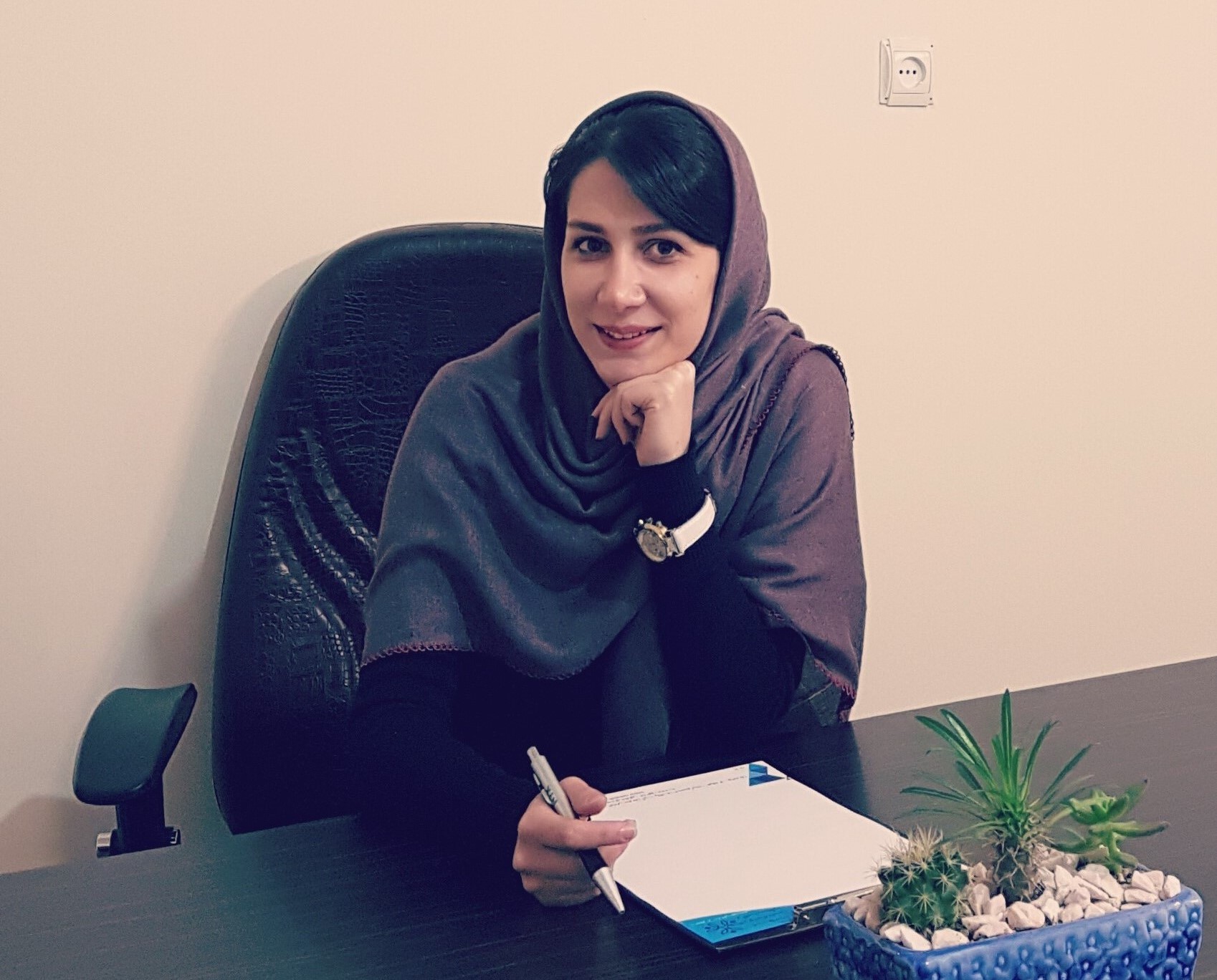 راضیه کاهانی